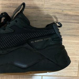 Puma runners